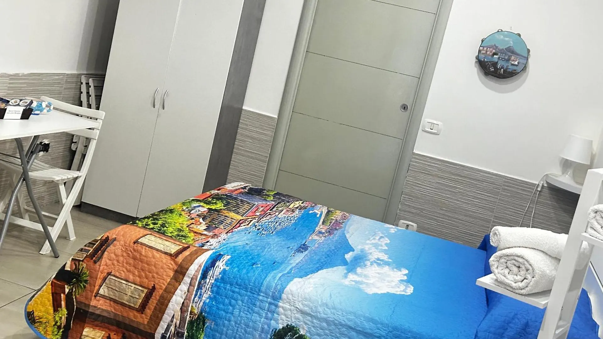 B&B Rifugio Partenopeo - Centro Storico Di Napoli Italy